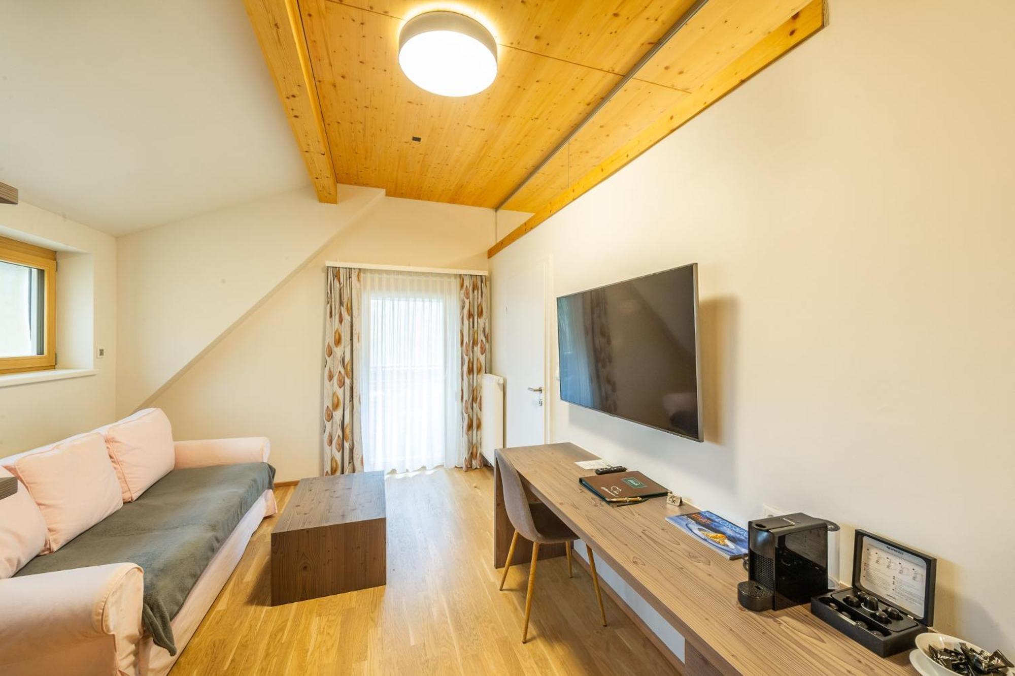 Apartmenthaus Pastner Am Teich Übelbach المظهر الخارجي الصورة